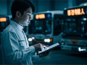 From service bottlenecks to smooth workflows: Reimagining trucks & buses aftersales with A365 4